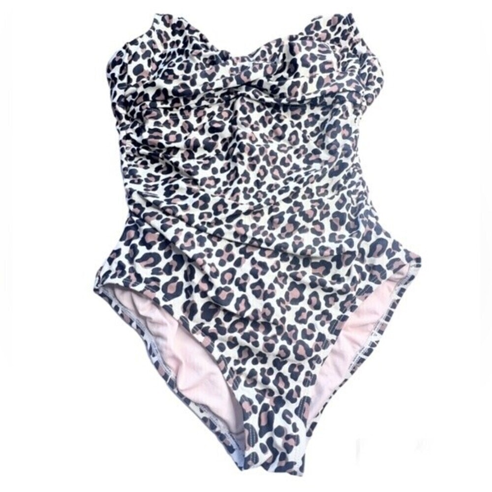 Kona Women's leopard Sol One piece swimsuit  fresh Print Size M.